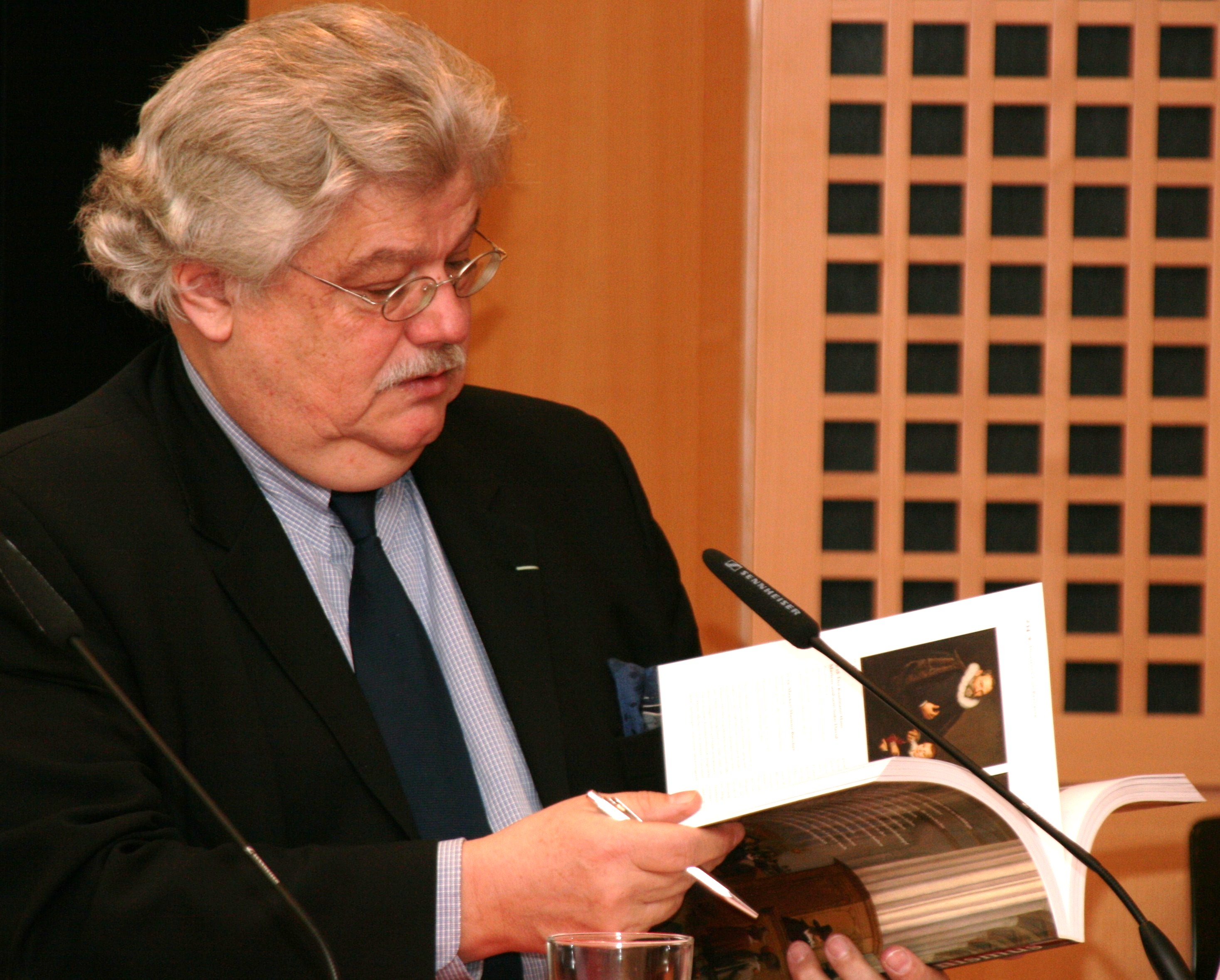 Prof. Dr. Hans Ottomeyer